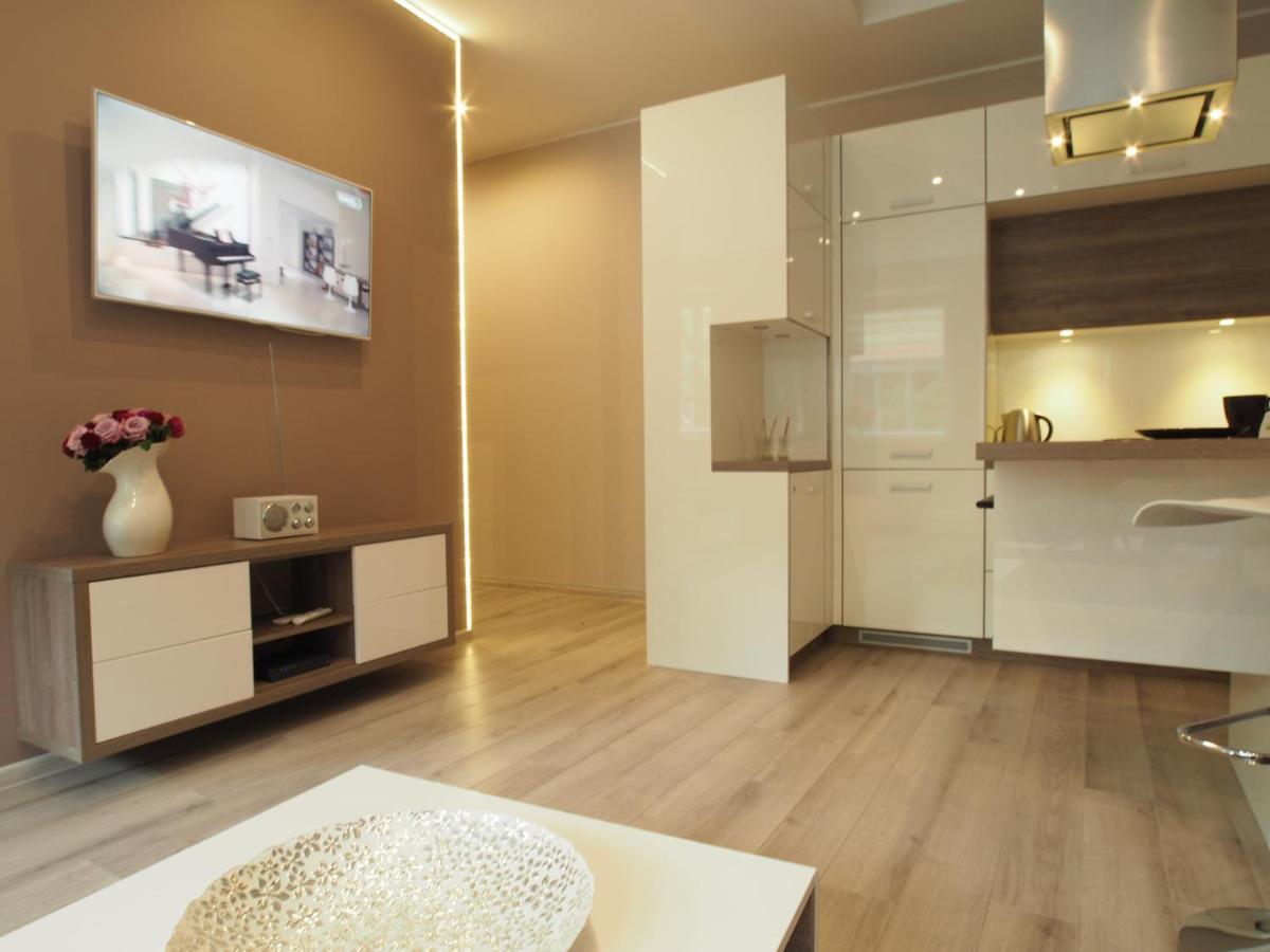 Grand-Tourist Apartments K2004 Simple Rest กดัญสก์ ภายนอก รูปภาพ